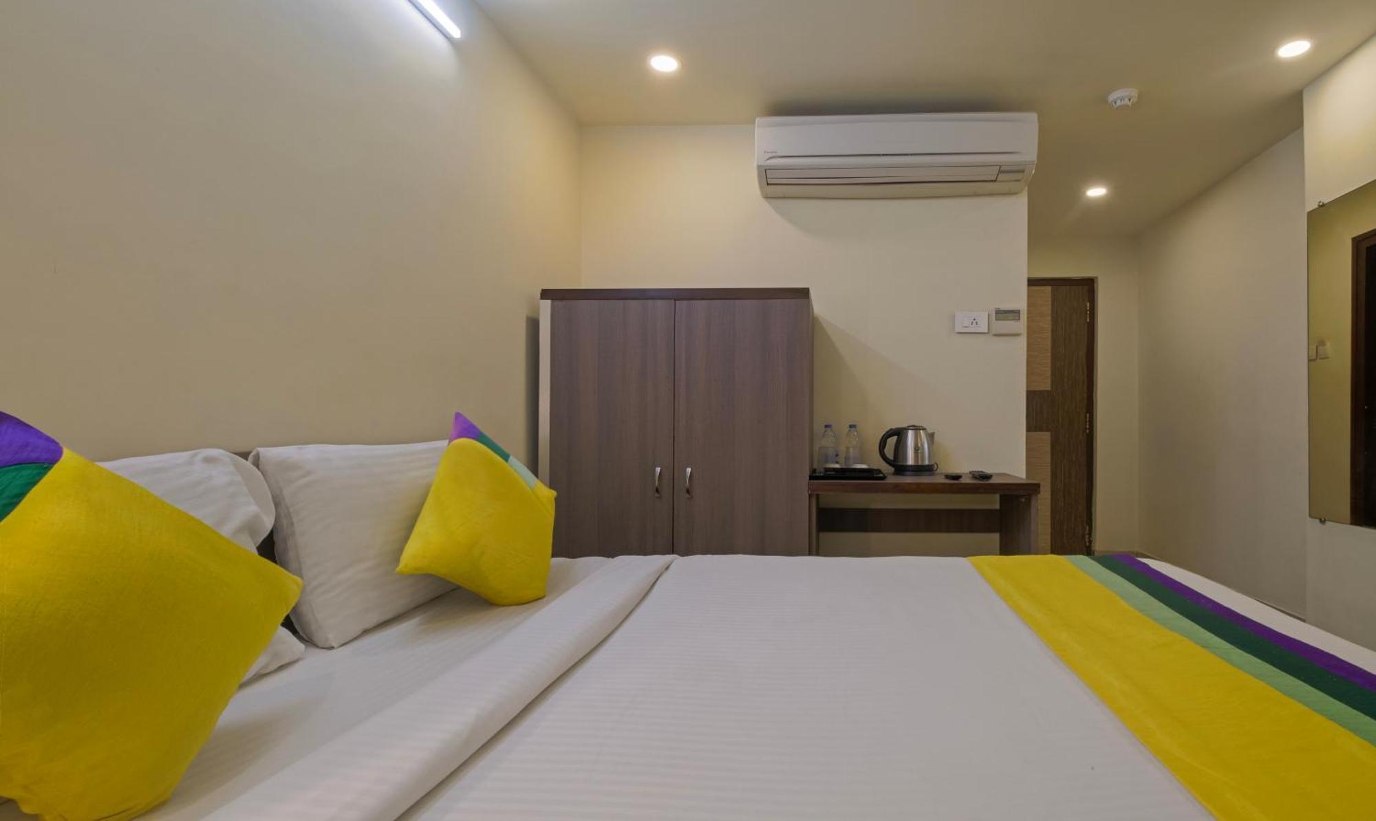 Itsy Hotels N Square Vijayawāda Esterno foto