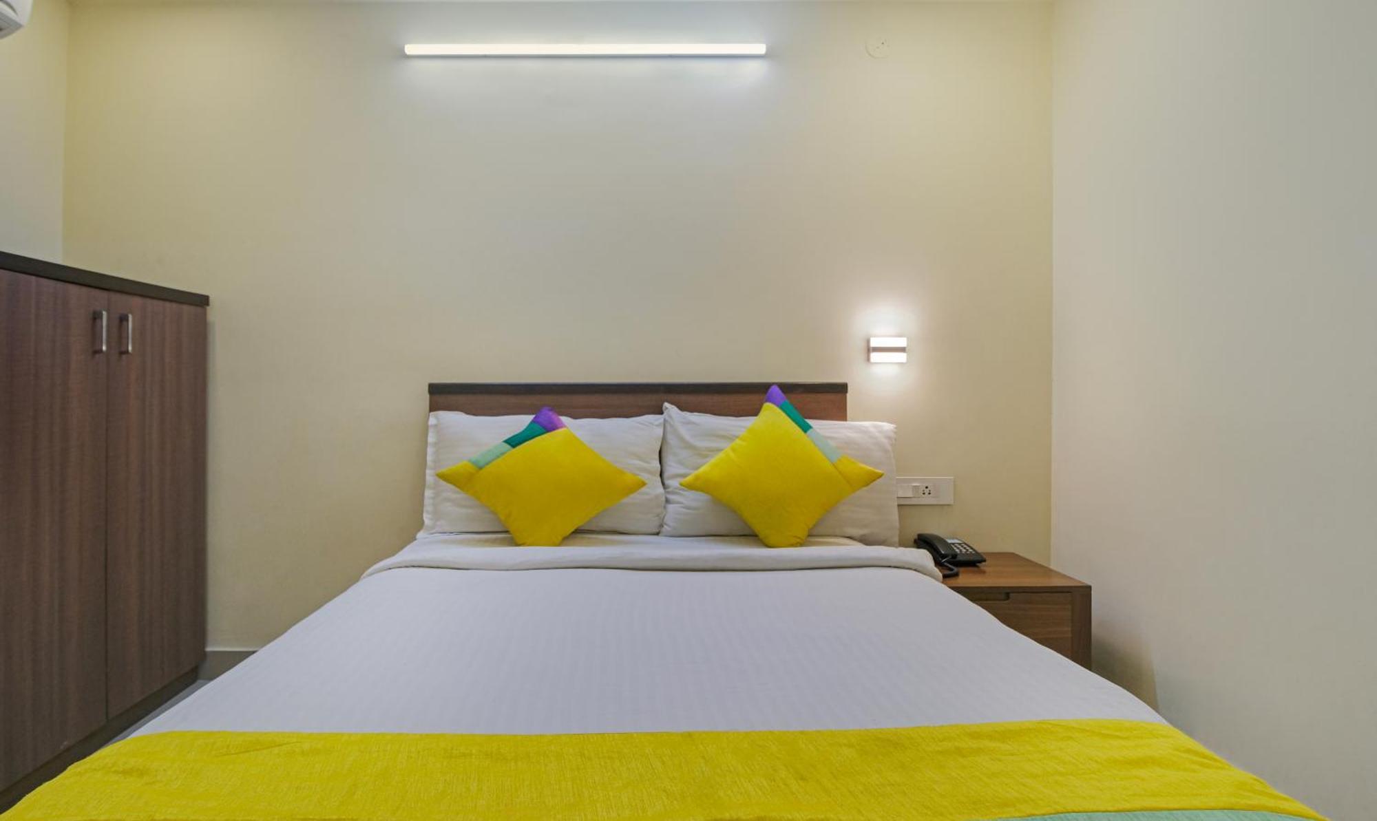 Itsy Hotels N Square Vijayawāda Esterno foto