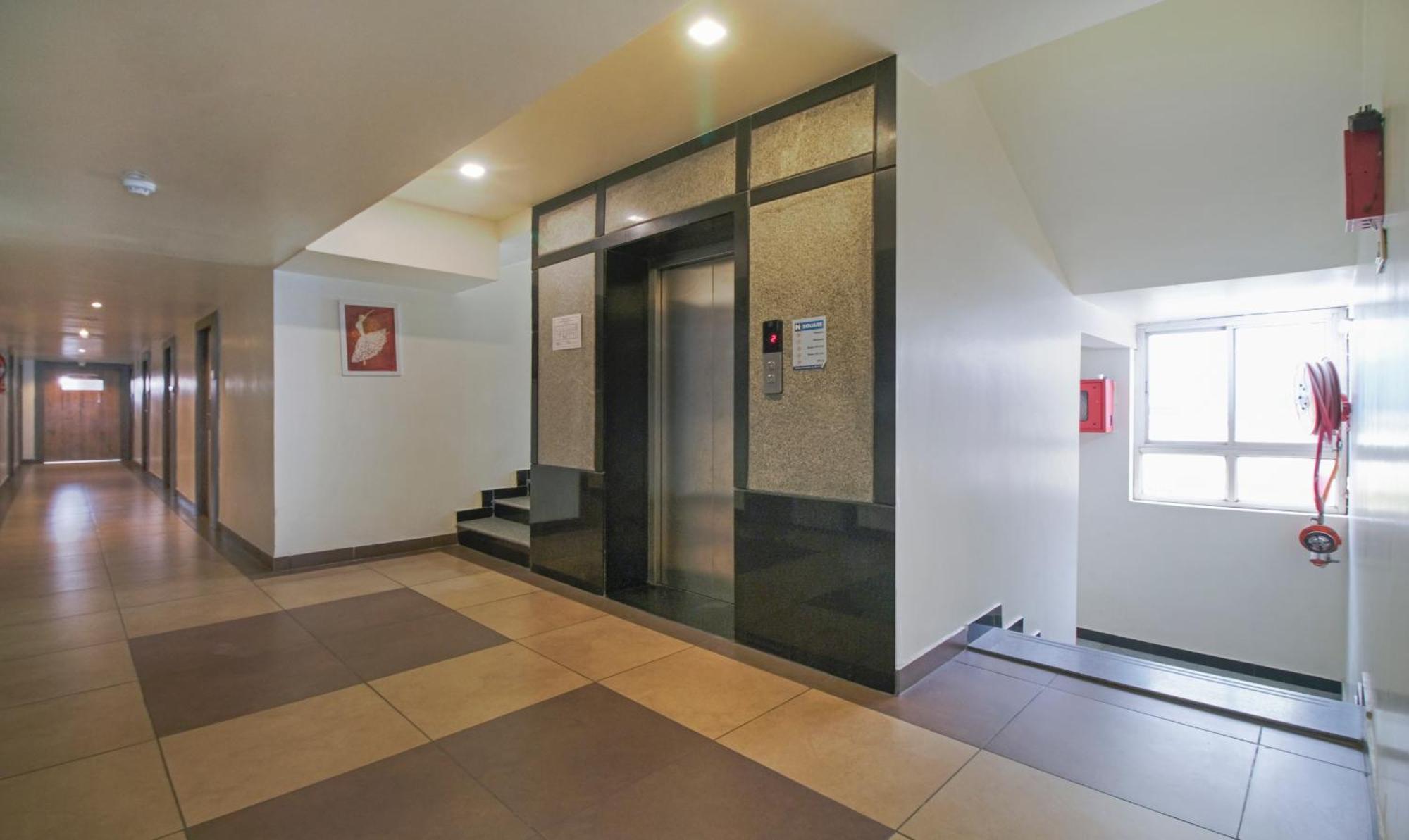 Itsy Hotels N Square Vijayawāda Esterno foto